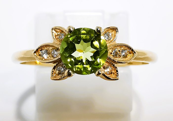 Ingen mindstepris - Ring - 14 karat Gulguld Peridot