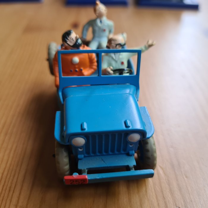 1:24 - Modelbil  (4) - Tintin