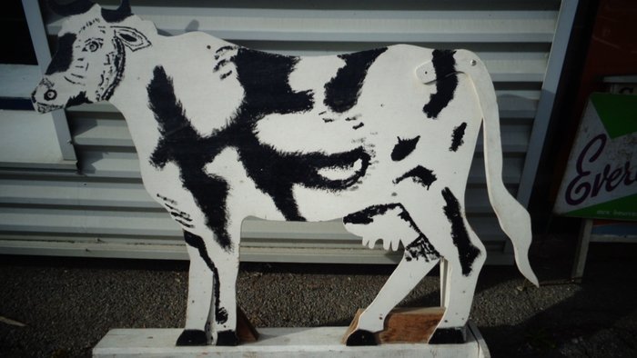 Vache - Tegn - Træ