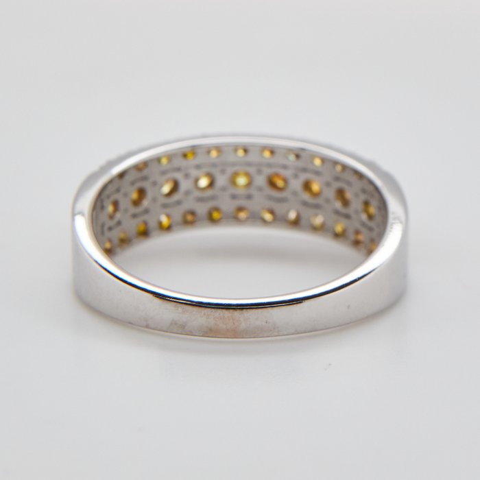 Ring 14 kt. -  0.56ct. tw. Diamant (Naturfarvet)