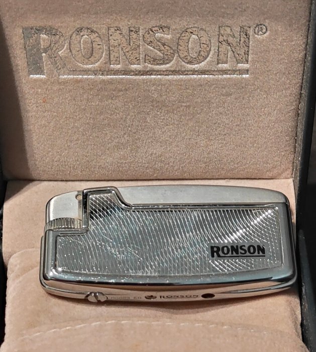 Ronson - Silver Flame - Lommelighter - Stål (rustfrit)