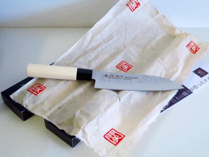 Satake - Køkkenkniv - Santoku - Stål - Japan - Japansk SANTOKU