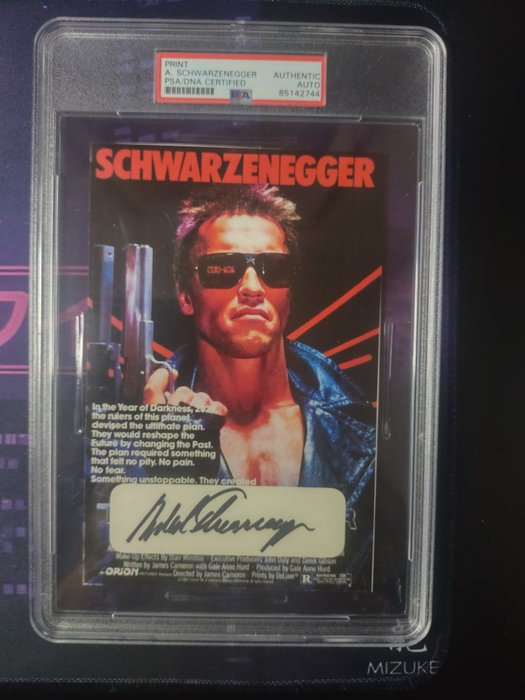 The Terminator - Arnold Schwarzenegger (T-800) - Signed in Person - with PSA/DNA Certificate - Autograph photo - No Reserve!