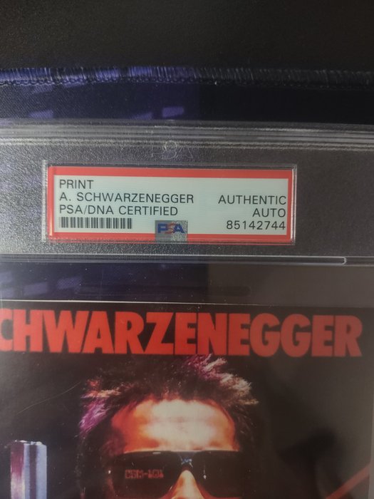 The Terminator - Arnold Schwarzenegger (T-800) - Signed in Person - with PSA/DNA Certificate - Autograph photo - No Reserve!