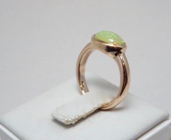 Ring Opal