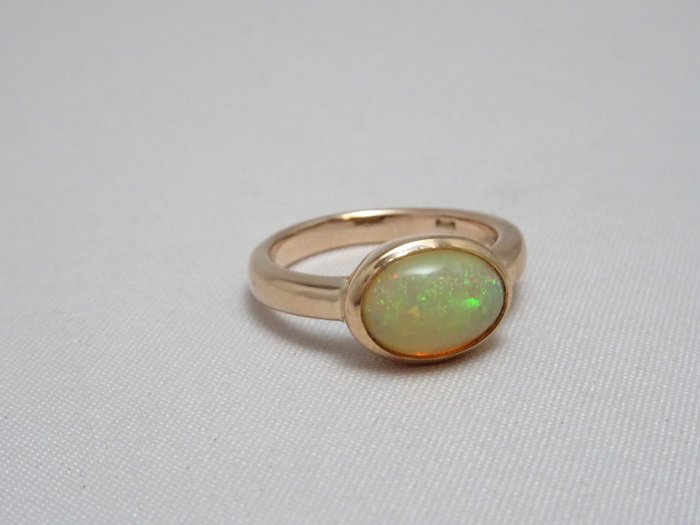 Ring Opal