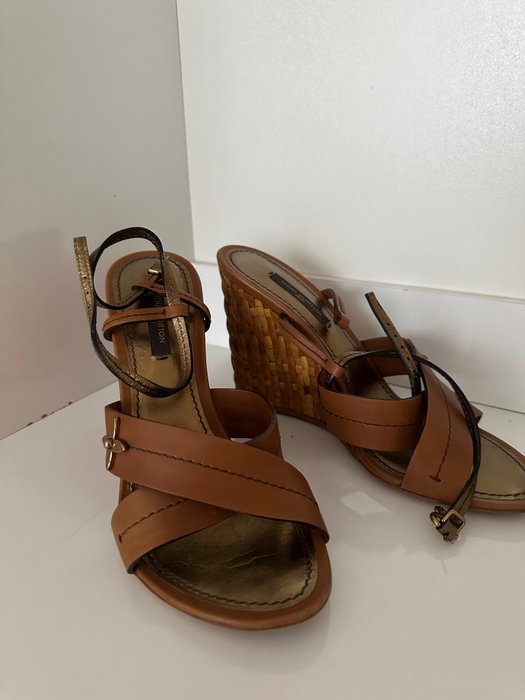 Louis Vuitton - Sandaler med hæle - Størelse: Shoes / EU 36