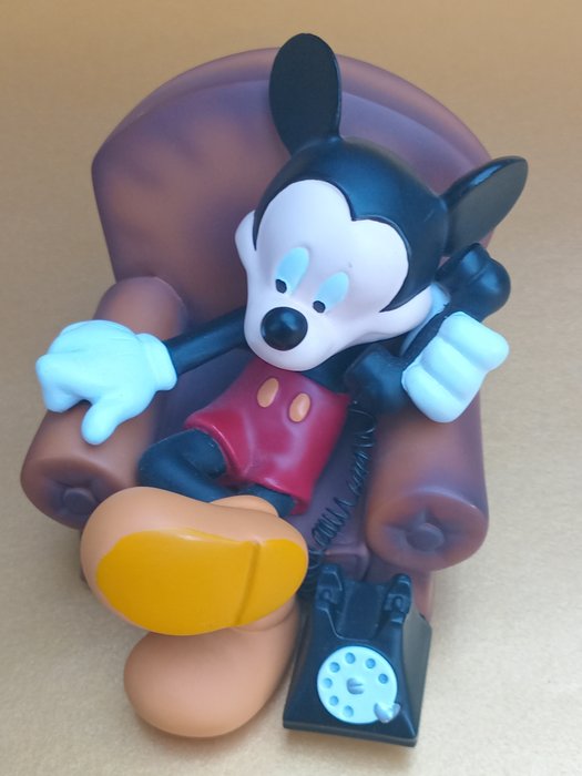 Mickey Mouse telefoneert in zetel - 1 Figurine - Démons  Merveilles - 1990