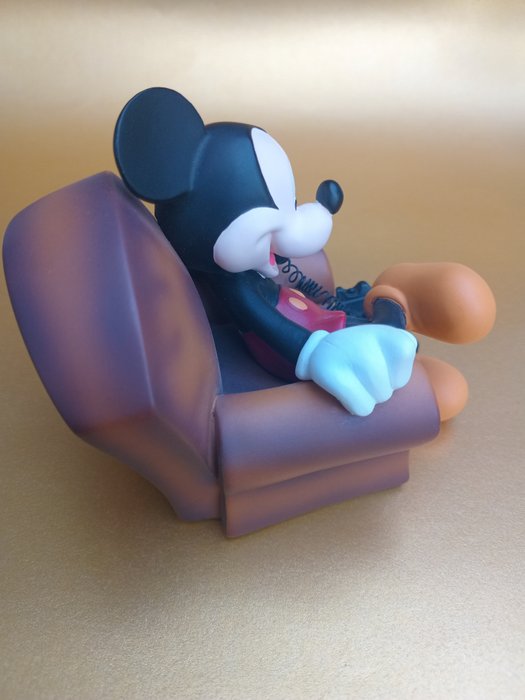 Mickey Mouse telefoneert in zetel - 1 Figurine - Démons  Merveilles - 1990