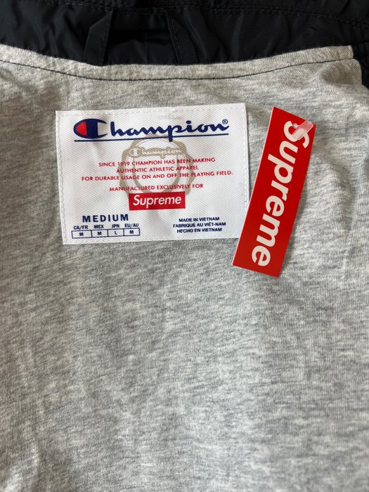 Supreme X Champion - Jakke