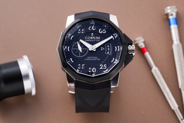 Corum - Admiral's Cup Competition 48 Limited Edition - Mænd - 2011-nu