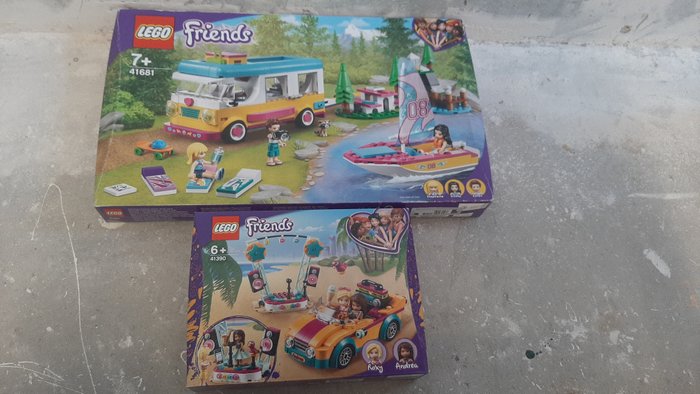 Lego - Friends - 41681  41390 - Boscamper en zeilboot  Andrea's auto en podium - 2020+ - Danmark