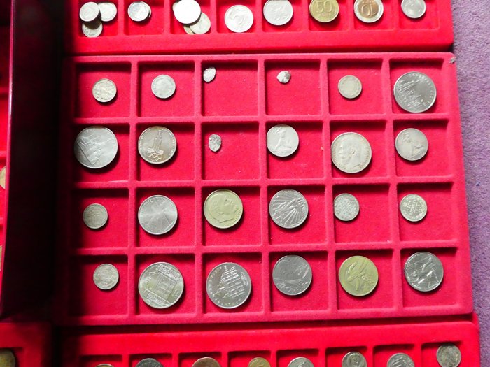 Rusland A Collection of ± 200x Russian Coins including Medieval Silver Kopeks Commemorative Coinage and 1600s - modern  (Ingen mindstepris)