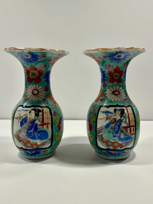 Vase - Porcelæn - Hichozan Shinpo - Japan - Meiji-perioden (1868-1912) - Et par Arita vase  (Ingen mindstepris)