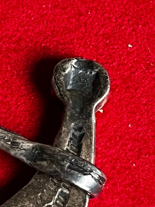 Stor fibula - 14 x 11 cm - Sølv - Tunesien - Begyndelsen af det 20. århundrede