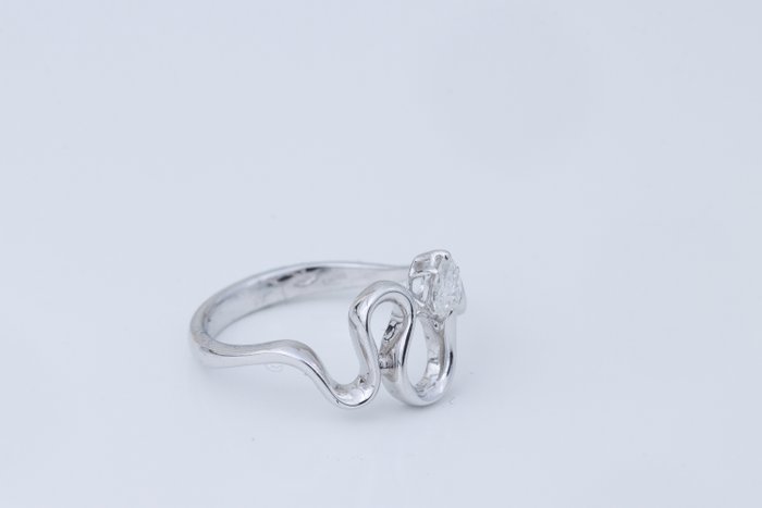 Ring - 18 kraat Hvidguld Diamant (Natur)