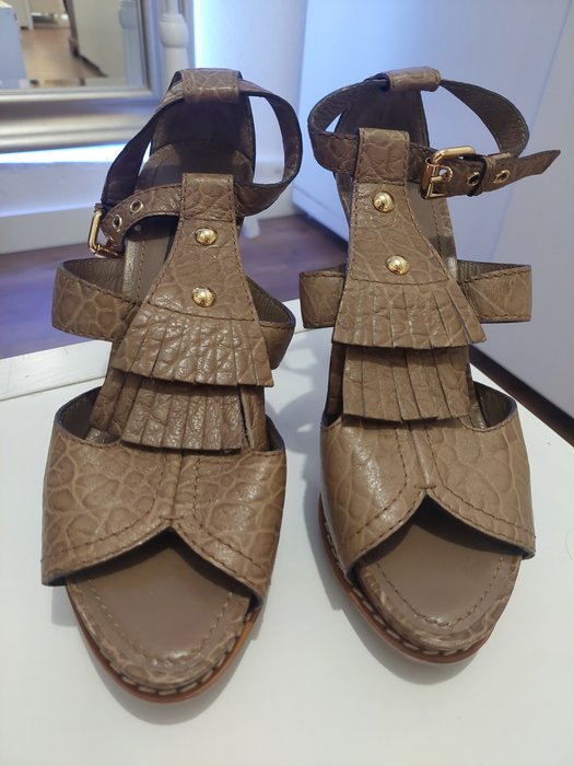 Louis Vuitton - Sandaler - Størelse: Shoes / EU 38