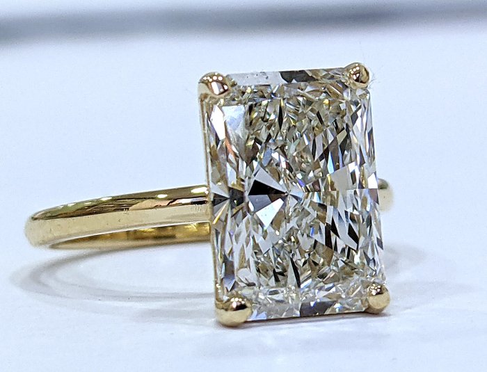 Ingen mindstepris - Ring - 14 karat Gulguld -  4.83ct. tw. Diamant (Laboratoriedyrket) - G VVS2 IGI Certificeret