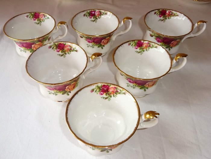 Royal Albert - Dessertservice (19) - Old Country Rose - Knogleporcelæn - Smukt Dessertservice