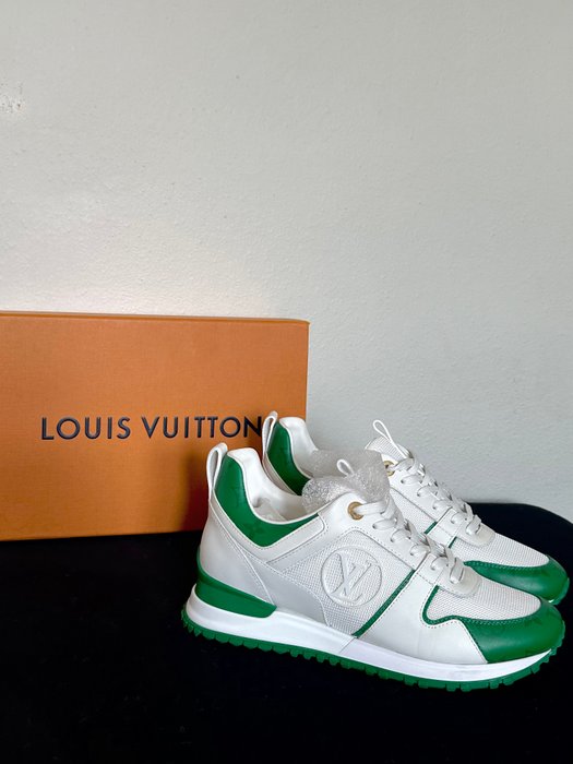 Louis Vuitton - Sneakers - Størelse: Shoes / EU 38