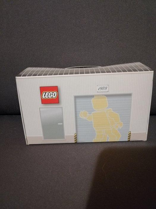 Lego - Minifigurer - 5005358 - Minifigurfabrik - 2000-nu