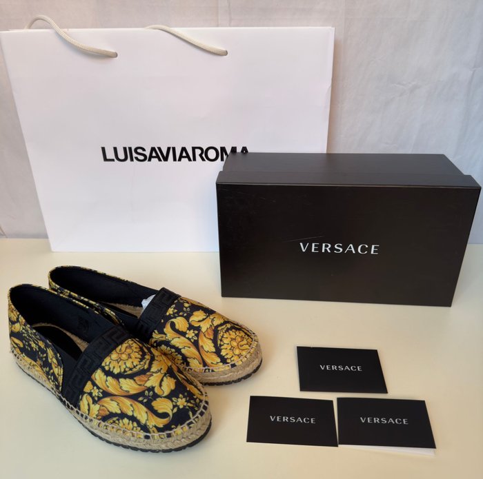 Versace - Sneakers - Størelse: Shoes / EU 38