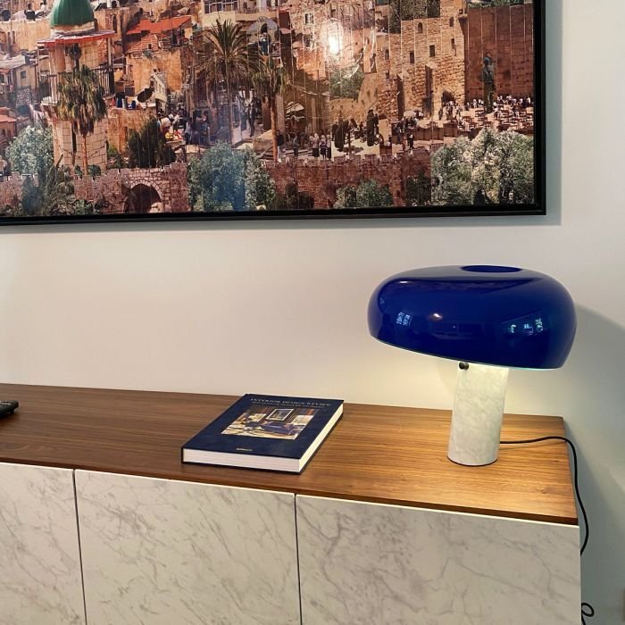 Flos - Achille Castiglioni - Lampe - Snoopy MARINEBLÅ - Fod i hvid Carrara marmor og aluminium diffuser