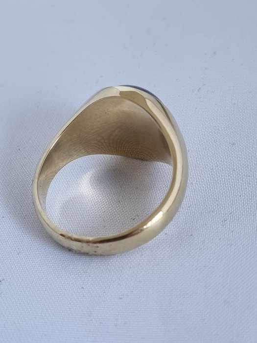 Ring - 14 karat Gulguld Stjernesafir