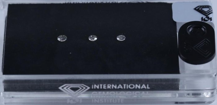 Ingen mindstepris - 3 pcs Diamant  (Natur)  - 025 ct - Rund - K L - I1 I2 - International Gemological Institute (IGI) - Forseglede æske diamanter