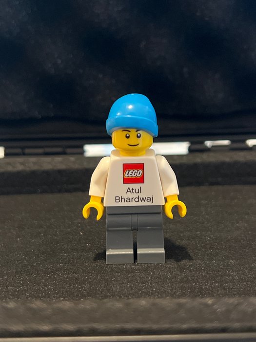 Lego - Minifigurer - ATUL BHARDWAJ - LEGO BUSINESS CARD MINIFIGURE - RARE - NO SDCC/NYCC - 2010-2020