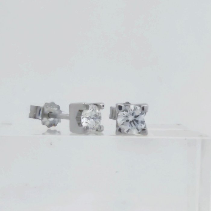 Øreringe - 18 kraat Hvidguld -  0.52ct. tw. Diamant