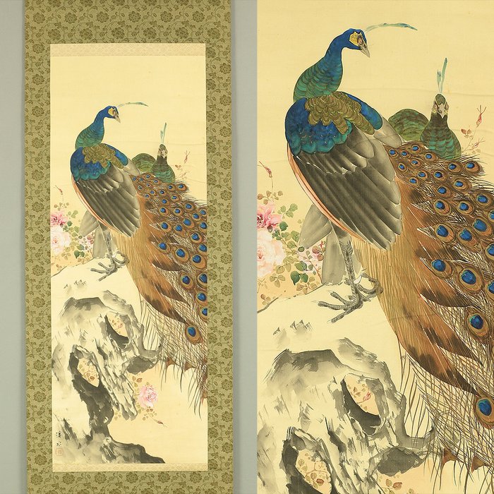 Two Peafowls on Rock and Rose with Box - Ito Keisui 伊藤渓水 (1879-1967) - Japan  (Ingen mindstepris)