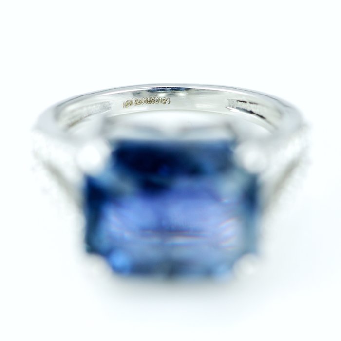 Ring Platin -  10.98ct. tw. Safir - Diamant - Eksklusiv safirring