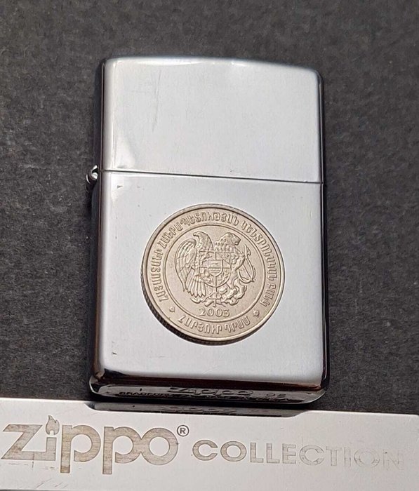 Zippo, Escudo Armenia Año 2002 Mes Septiembre - Lighter - Stål