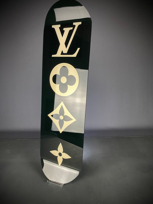 Mike Blackarts - New Collection 3D Louis Vuitton - Skateboard artwork