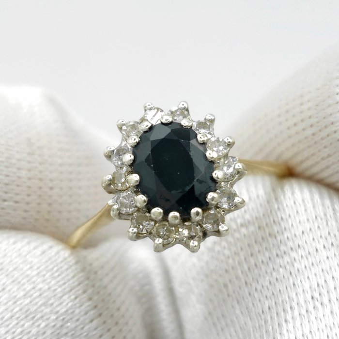 Ingen mindstepris - Forlovelsesring - 9 kt Gulguld -  080ct tw Safir - Diamant - Bryllupsklynge