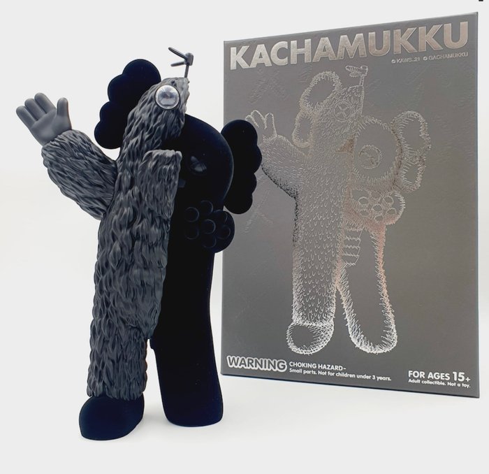 Kaws (1974) - Kachamukku Kaws (black)