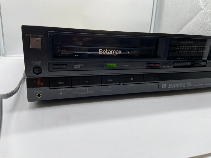 Sony SL-HF100ES Betamax recorder