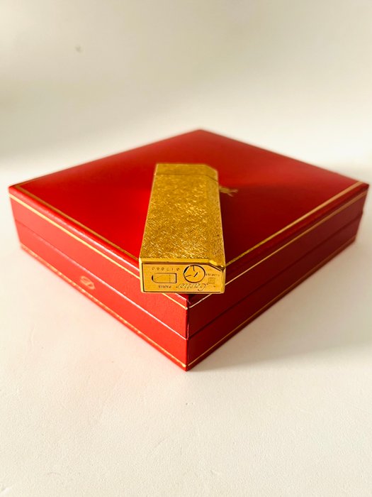 Cartier - Brushed gold "five faces" lighter - Lighter - Forgyldt