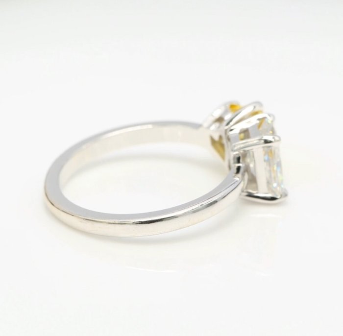 Ring - 18 kraat Hvidguld -  2.35ct. tw. - (lab dyrket) levende gul