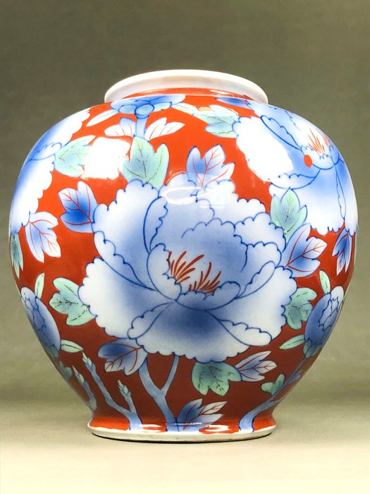 Vase - Porcelæn, Smukke pæonblomster Arita-yaki 有田焼 Banko ovn 晩香窯 - Japan  (Ingen mindstepris)