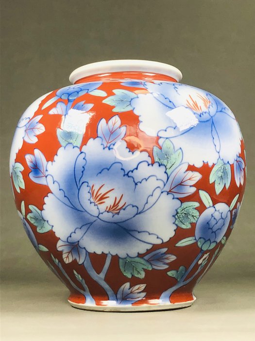 Vase - Porcelæn, Smukke pæonblomster Arita-yaki 有田焼 Banko ovn 晩香窯 - Japan  (Ingen mindstepris)