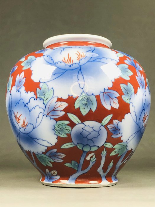 Vase - Porcelæn, Smukke pæonblomster Arita-yaki 有田焼 Banko ovn 晩香窯 - Japan  (Ingen mindstepris)