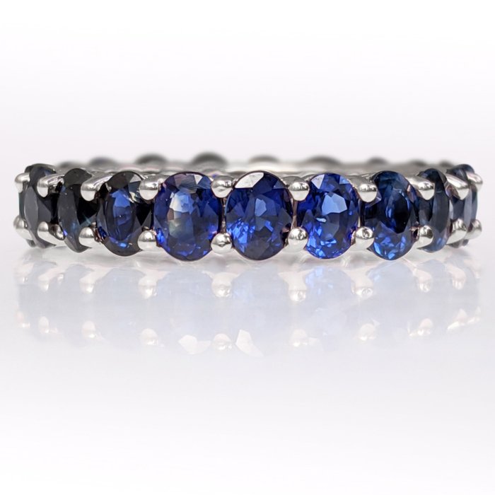 Ingen mindstepris - Ring - 14 karat Hvidguld -  7.11ct. tw. Safir - IGI