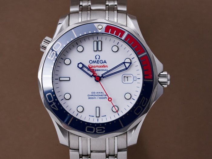 Omega - Seamaster Diver 300 M  James Bond 007 Commander’s Watch - 21232412004001 - Mænd - 2011-nu