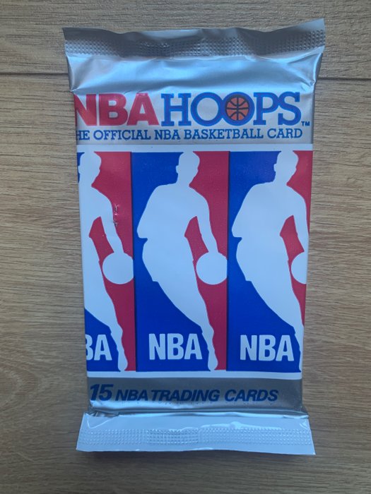 1990/91 NBA Hoops Basketball Cards Larry Bird, Magic Johnson, Michael Jordan, Scottie Pippen, David Robinson - 10 Booster pack - Glimrende (EX)