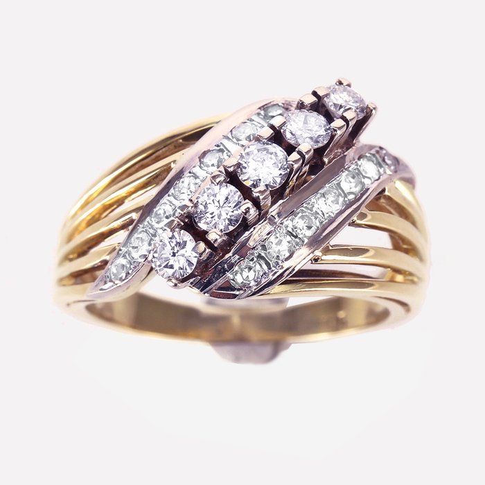 Ingen mindstepris - Designer jewellery - Ring - 14 karat Gulguld, Hvidguld -  0.88ct. tw. Diamant (Natur)  - Diamant - med husbevis