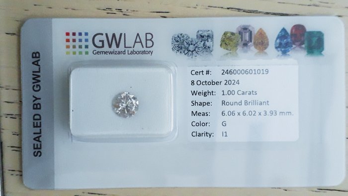 Ingen mindstepris - 1 pcs Diamant  (Natur)  - 1.00 ct - Rund - G - I1 - Gemewizard Gemological Laboratory (GWLab)