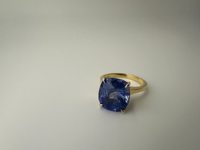 Ring - 18 kraat Gulguld -  9.66ct. tw. Safir - Fantastisk safir