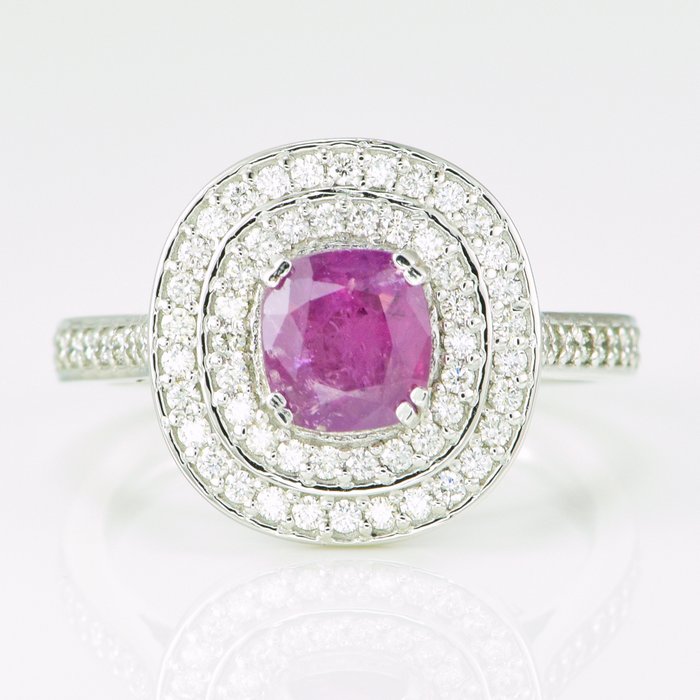 Ring Platin -  1.47ct. tw. Rubin - Diamant - Dobbelt Halo Ruby Ring